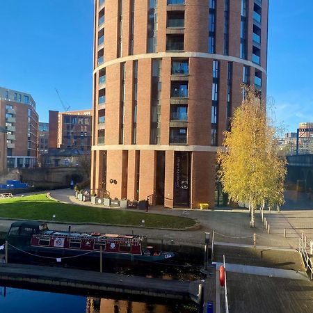 Doubletree By Hilton Leeds Hotel Leeds  Exterior photo